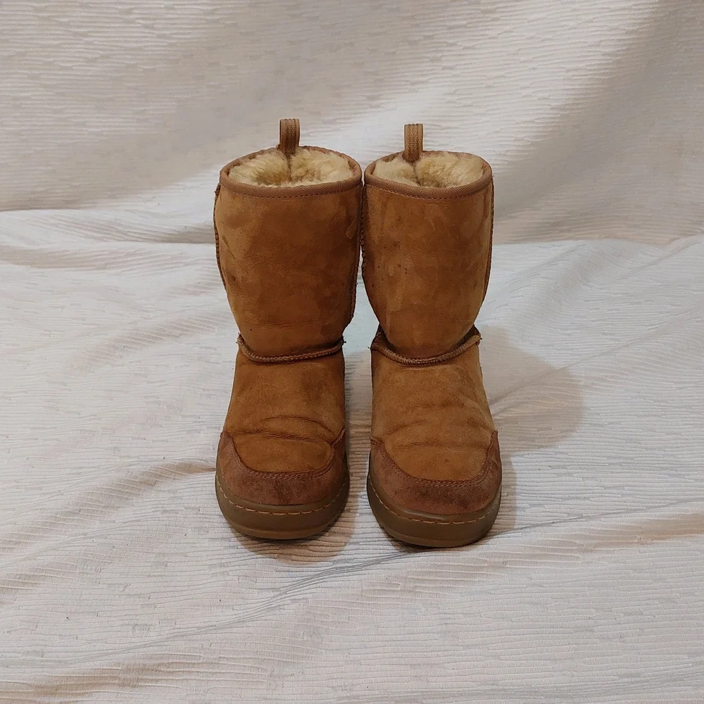 L.L. Bean Tan Suede Winter Boots